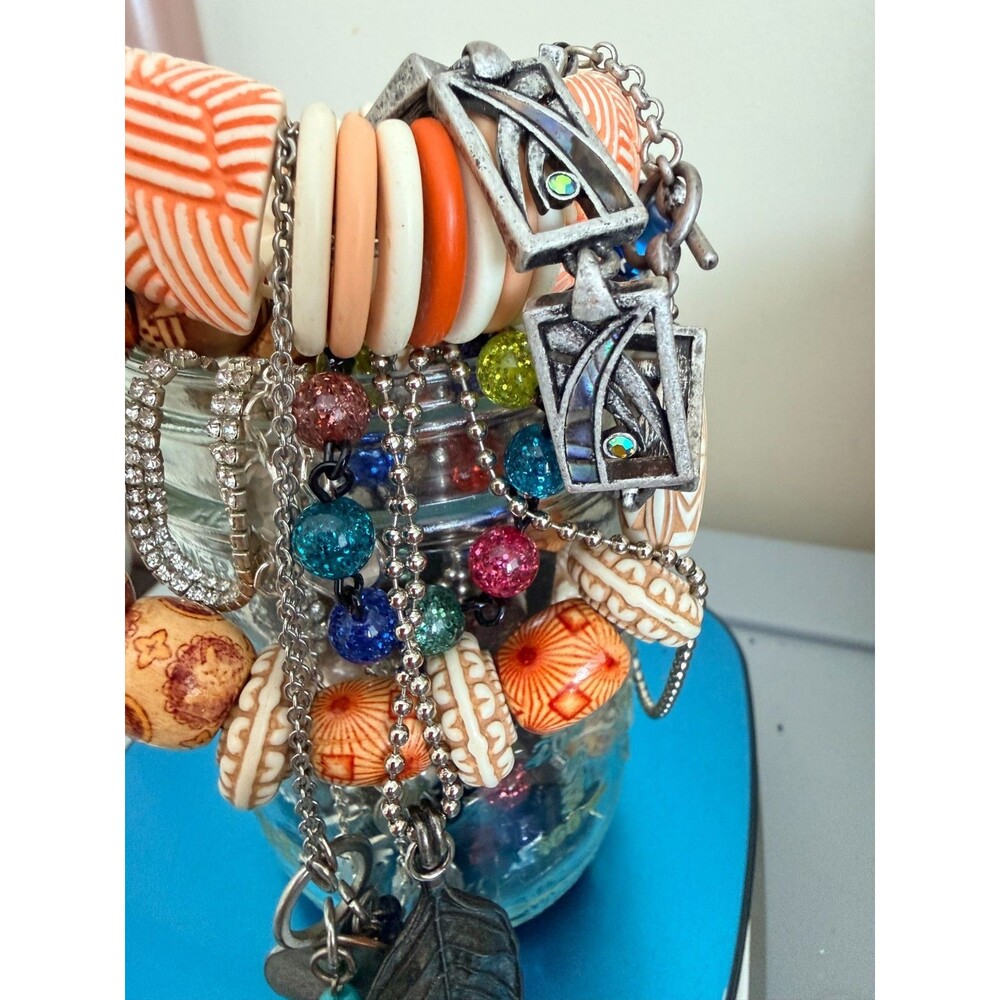 Jewelry Mystery Surprise Lot -25 - 30 Pcs Estate Vintage & Modern Mix - Picture 2 of 7
